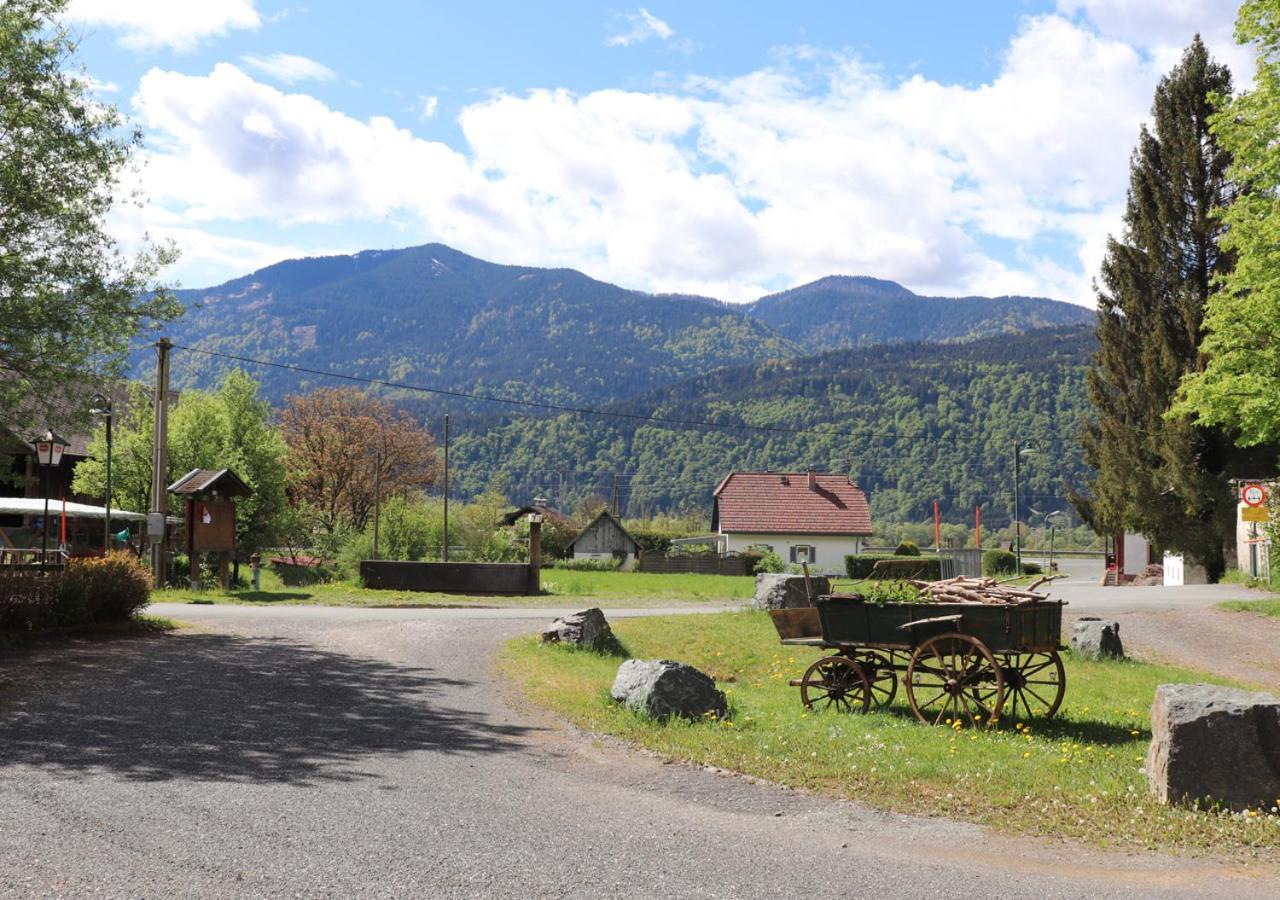 Pension Leano Noetsch Exterior photo